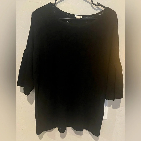 Chico's Tops - Chico's size 2 black patterned top with bell sleeves